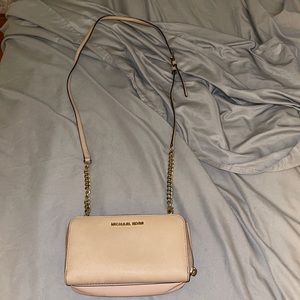 Michael Kors 2 in 1 tan crossbody